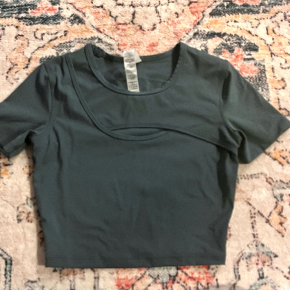 Lululemon Get Centred Short-Sleeve Shirt NWOT $68